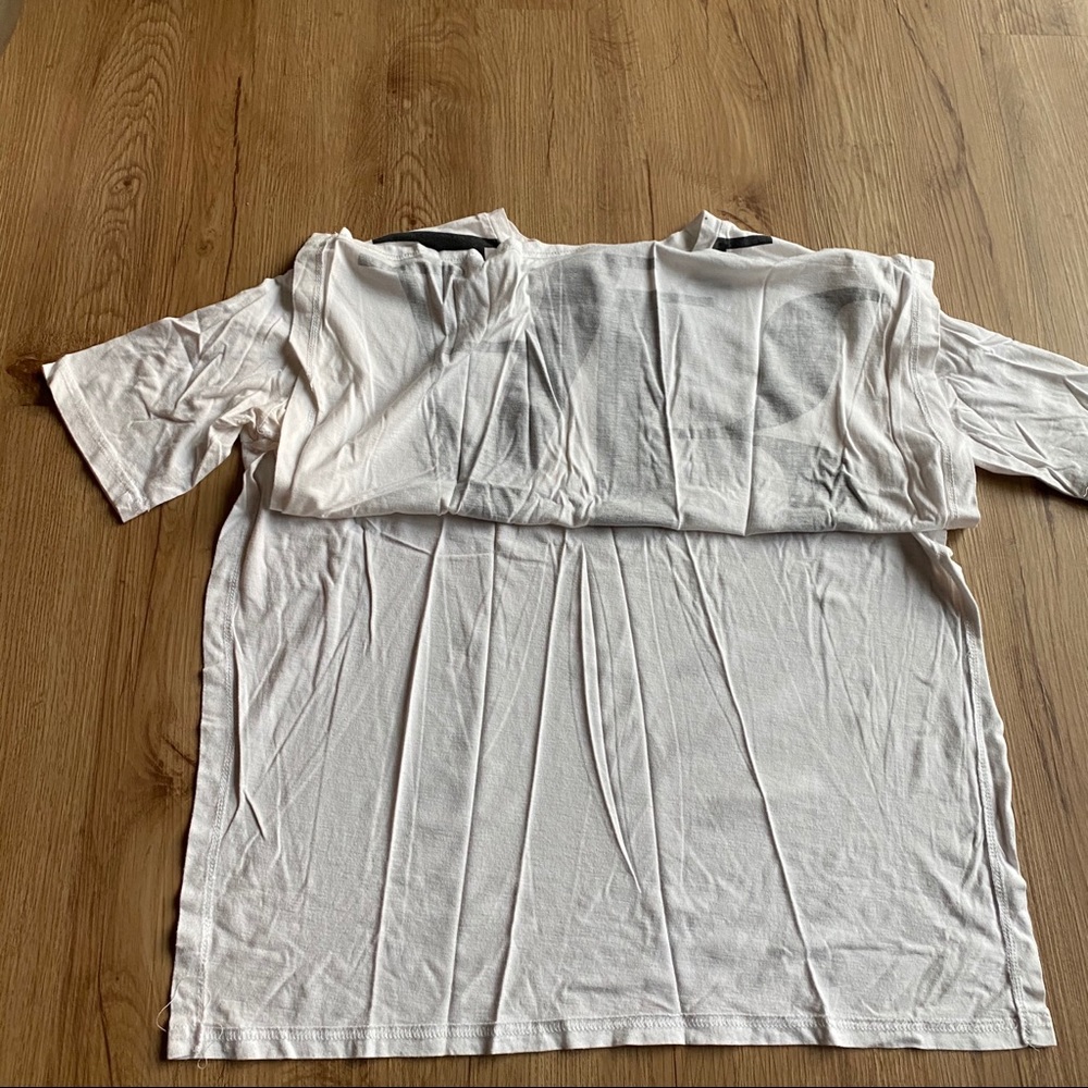 3 for 12 | F21 Black and White Graphic tee oversized top size Small - Picture 6 of 6